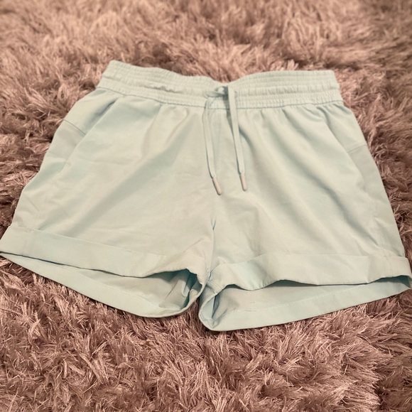 lululemon athletica | Shorts 